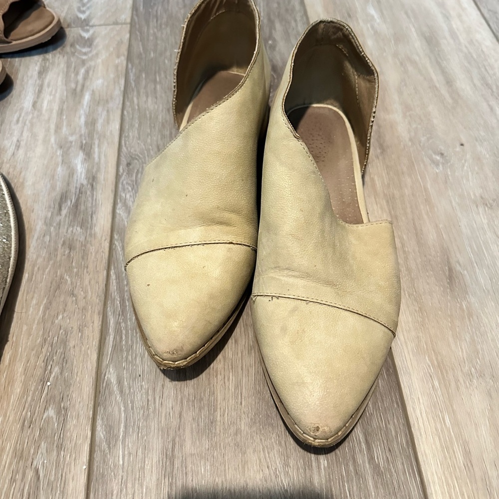 Cream flat booties size 7.5